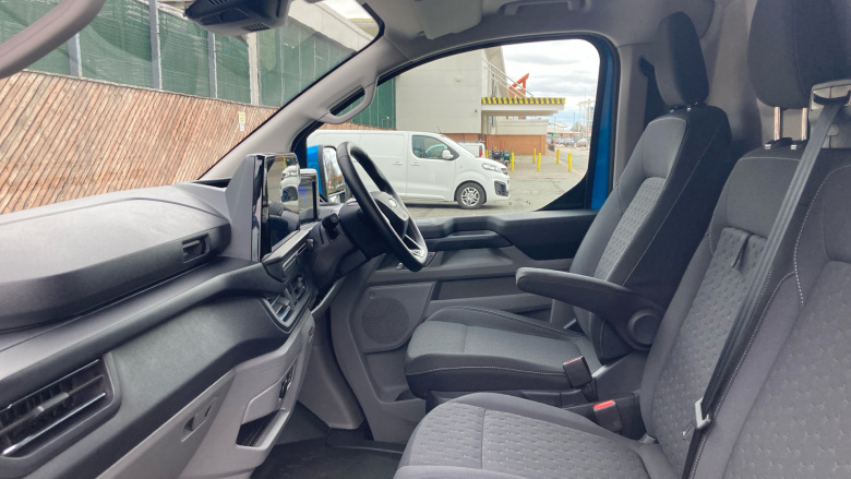 Ford Transit Custom 280 L1 Diesel Fwd 2.0 EcoBlue 136ps H1 Van Limited Auto